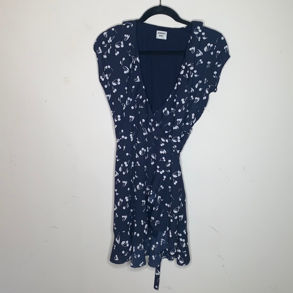 🌸Aritzia | Sunday Best Savoy Dress - Picture 3 of 7